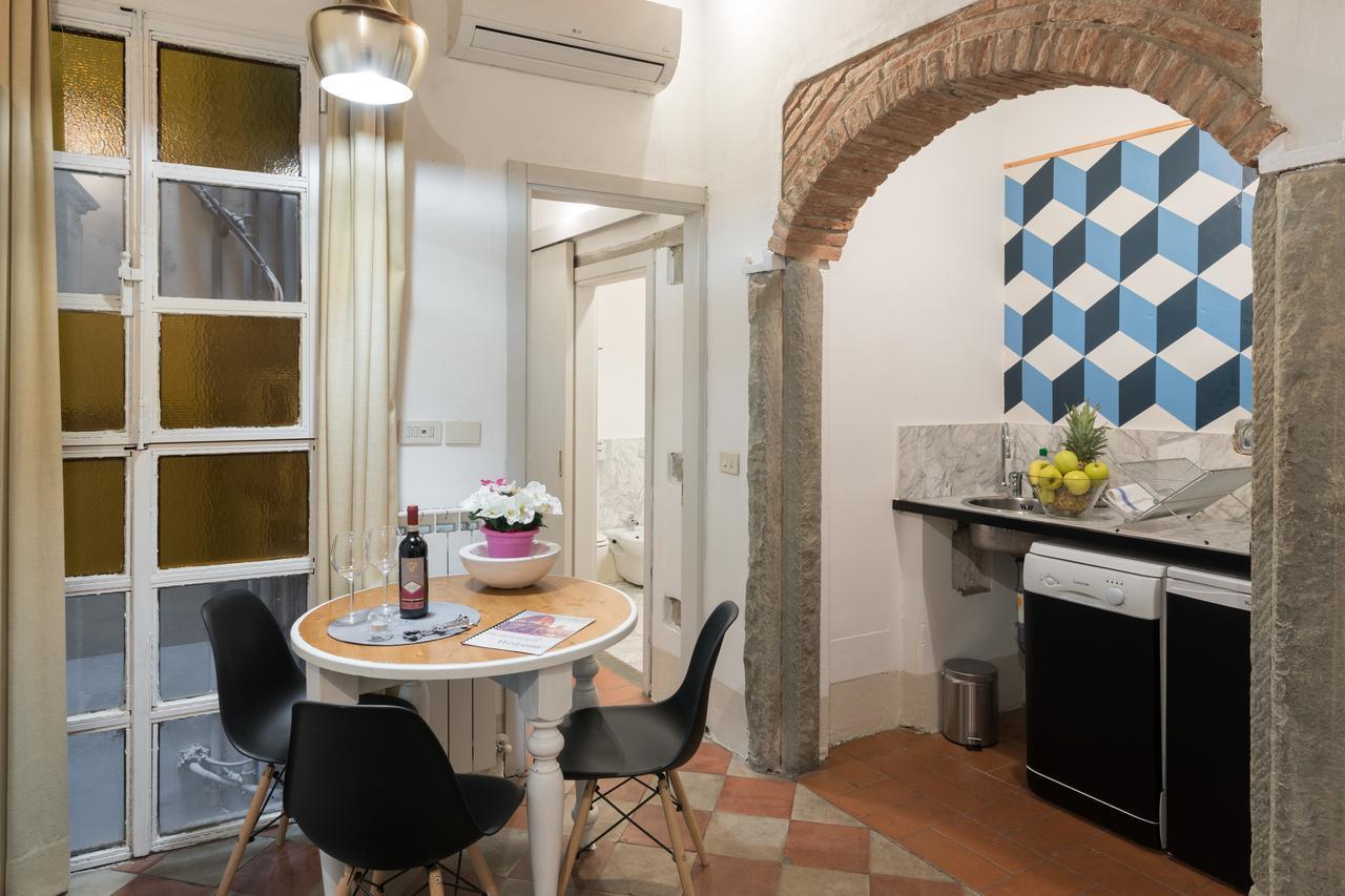 F7 - Santa Croce One Bedroom Flat For 2 Or 3 Guests فلورنس المظهر الخارجي الصورة