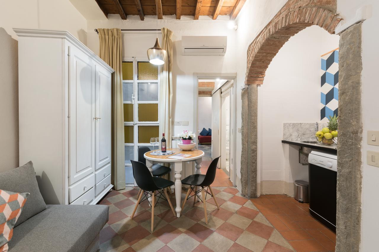 F7 - Santa Croce One Bedroom Flat For 2 Or 3 Guests فلورنس المظهر الخارجي الصورة